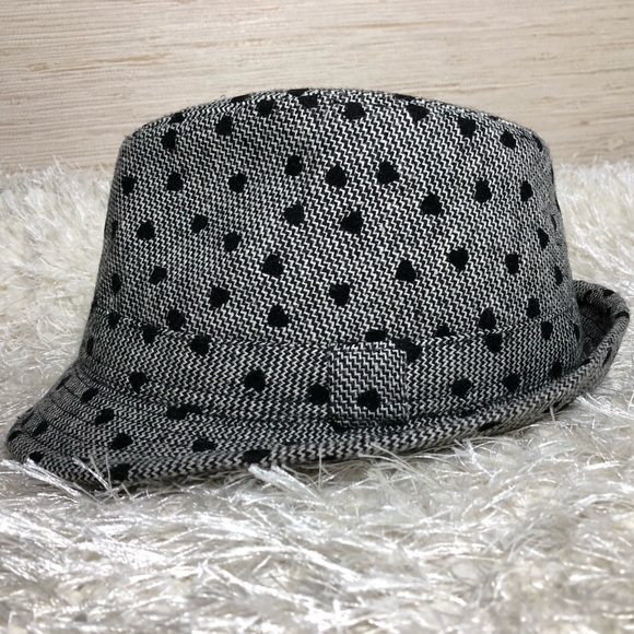 Accessories - Fedora Hat Gray with Black Hearts